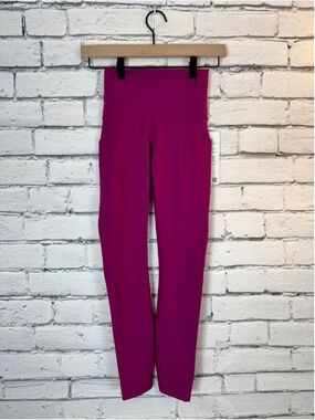 Women's Lululemon Magenta Wunder Train High Rise Tight 25" Pockets Size 2 Capri